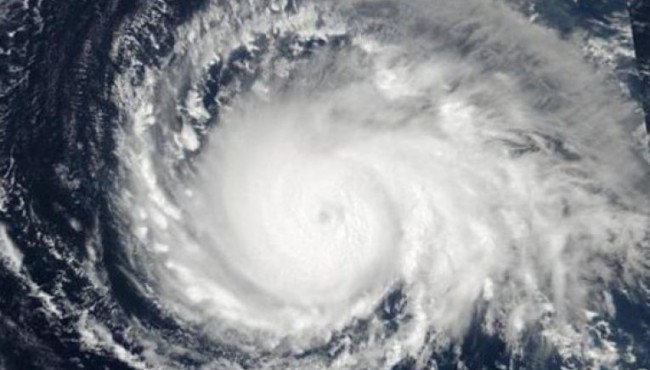 Irma se convierte en hurac&aacute;n categor&iacute;a 5